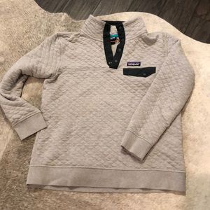Patagonia quilted pullover size M